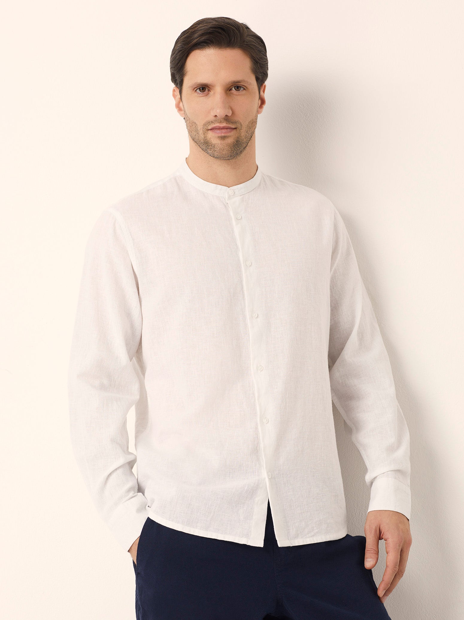 Cotton / Linen Man Tops