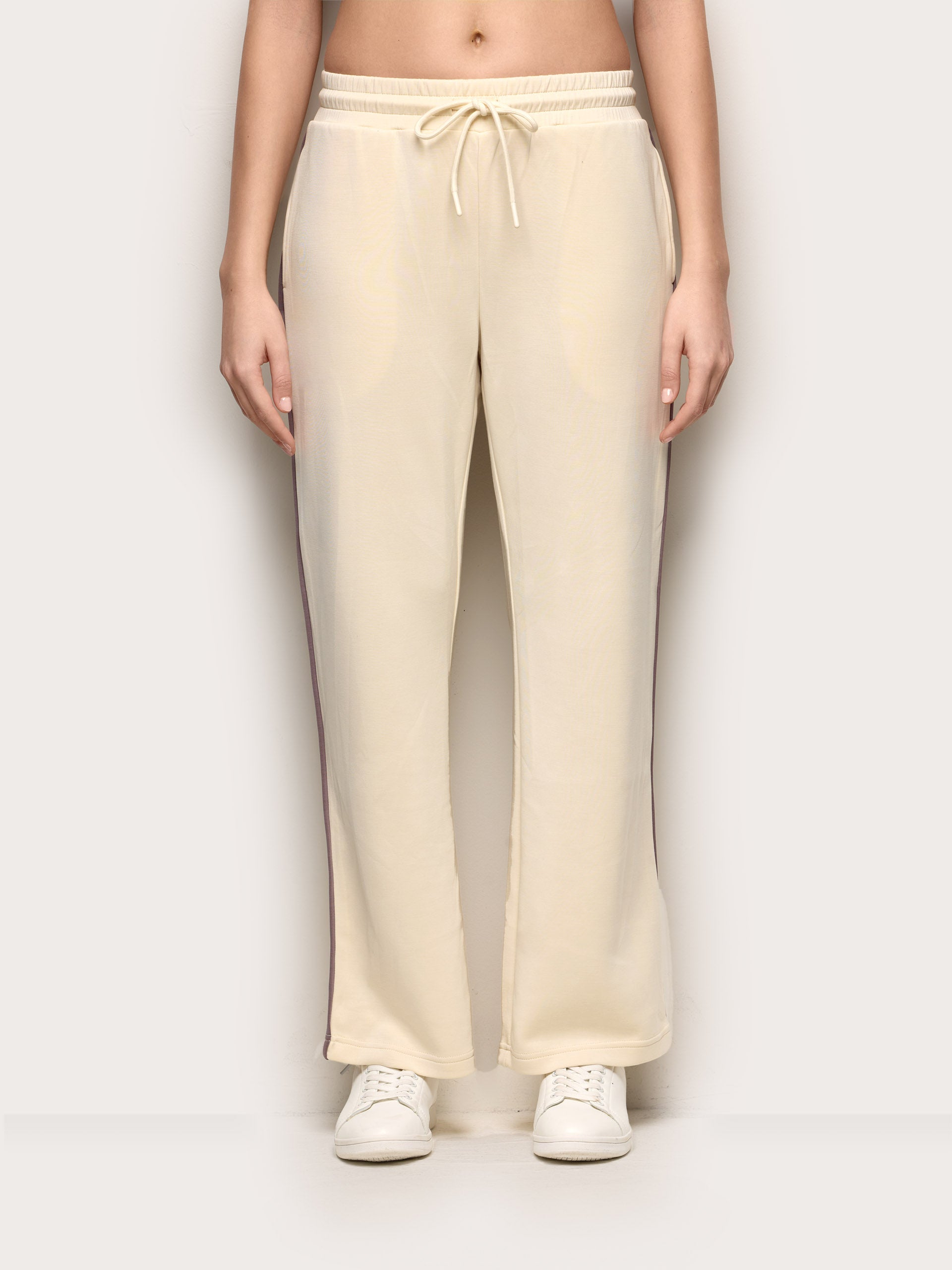 #COLOR_BEIGE