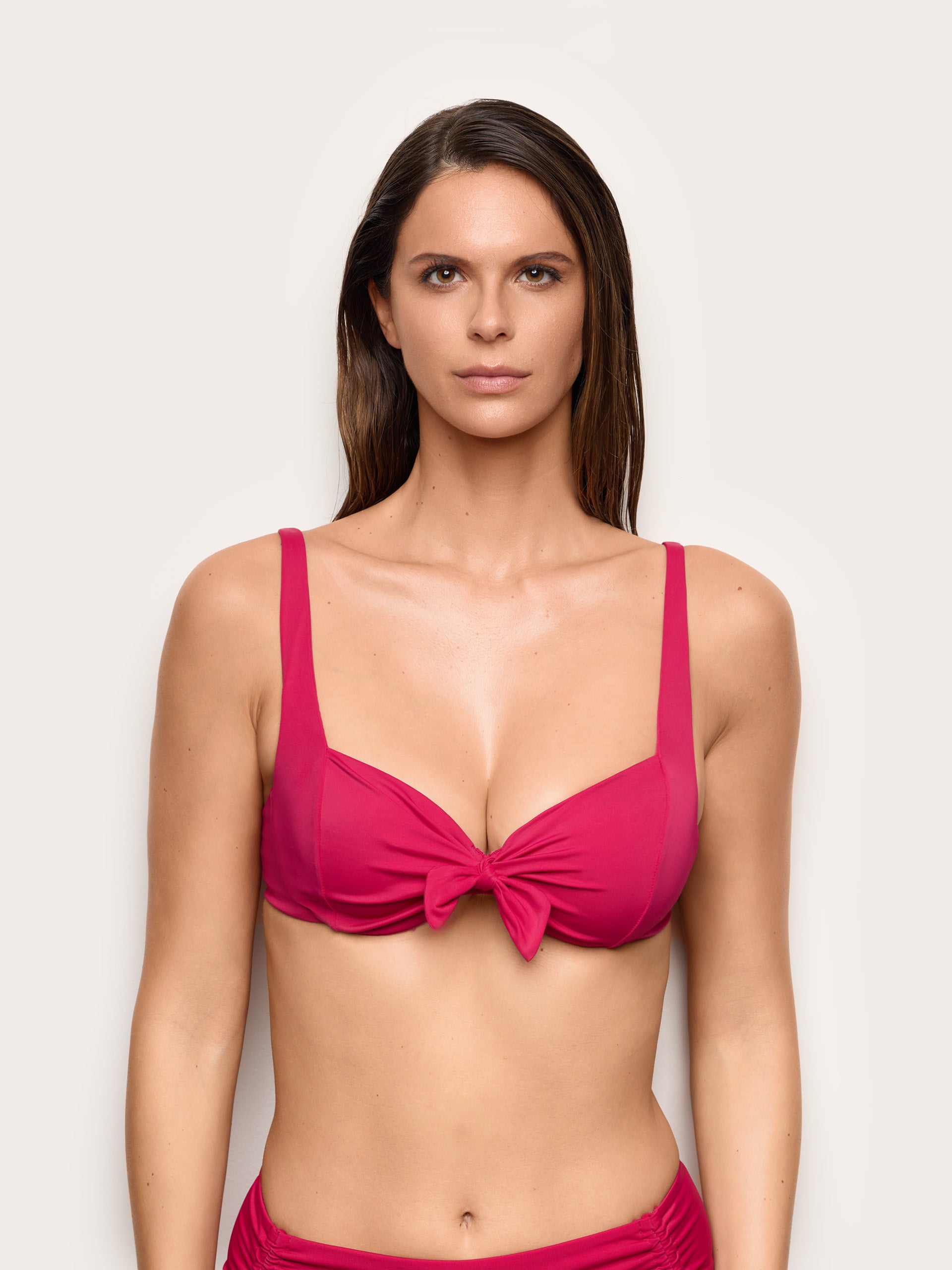 Essentials Woman Balcony Bras