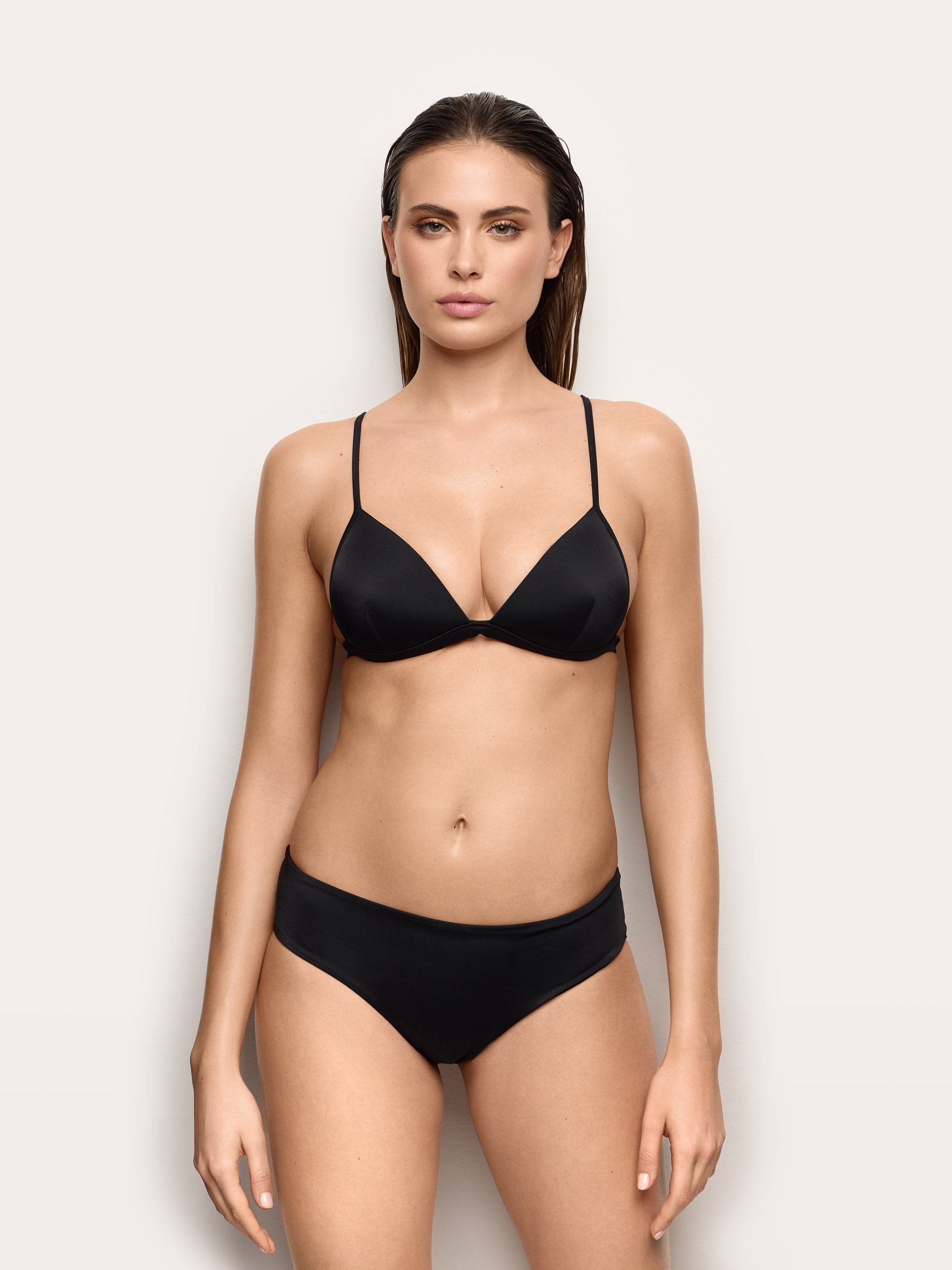 Essentials Woman Brazilian Briefs