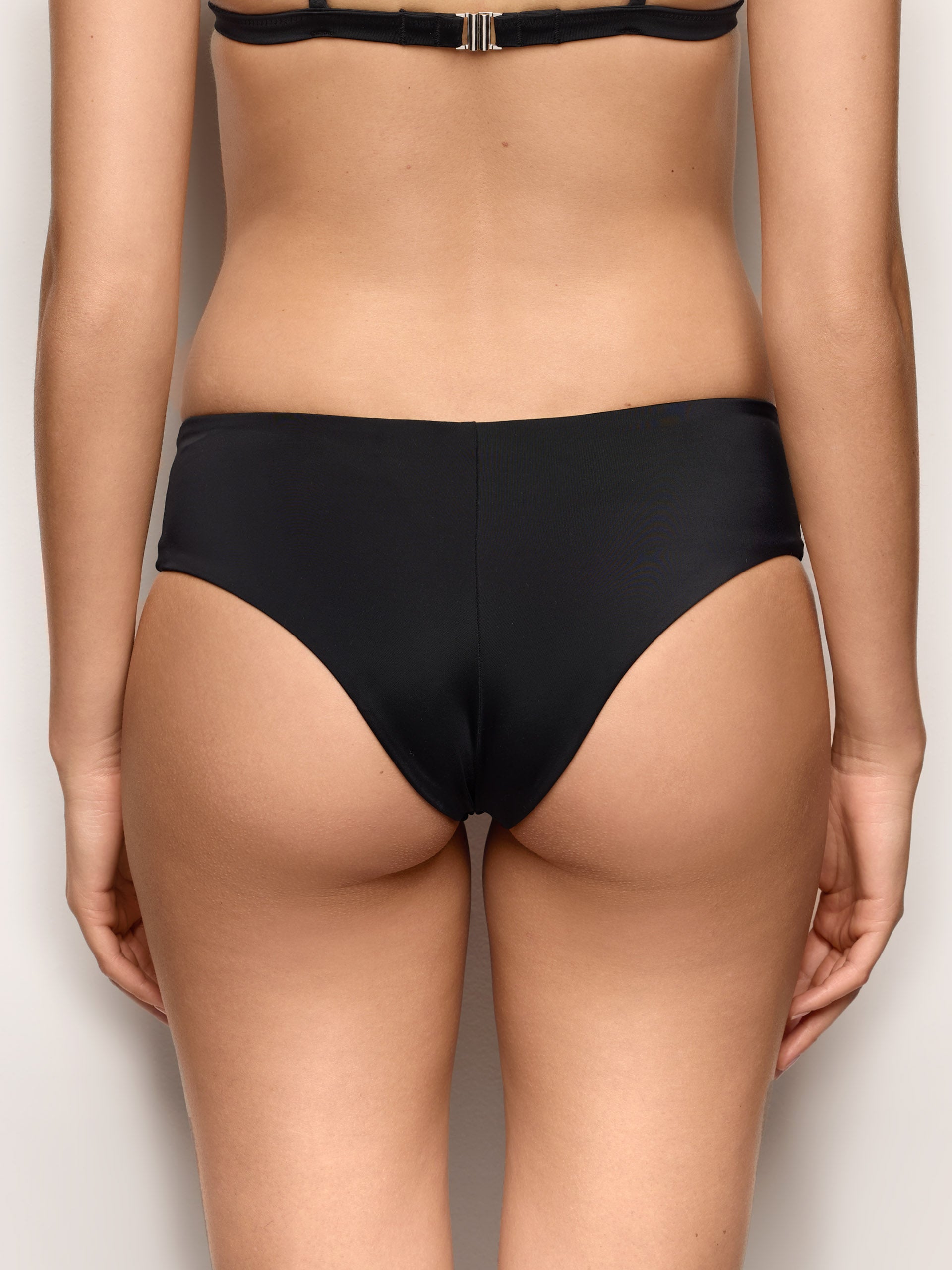 Essentials Woman Brazilian Briefs