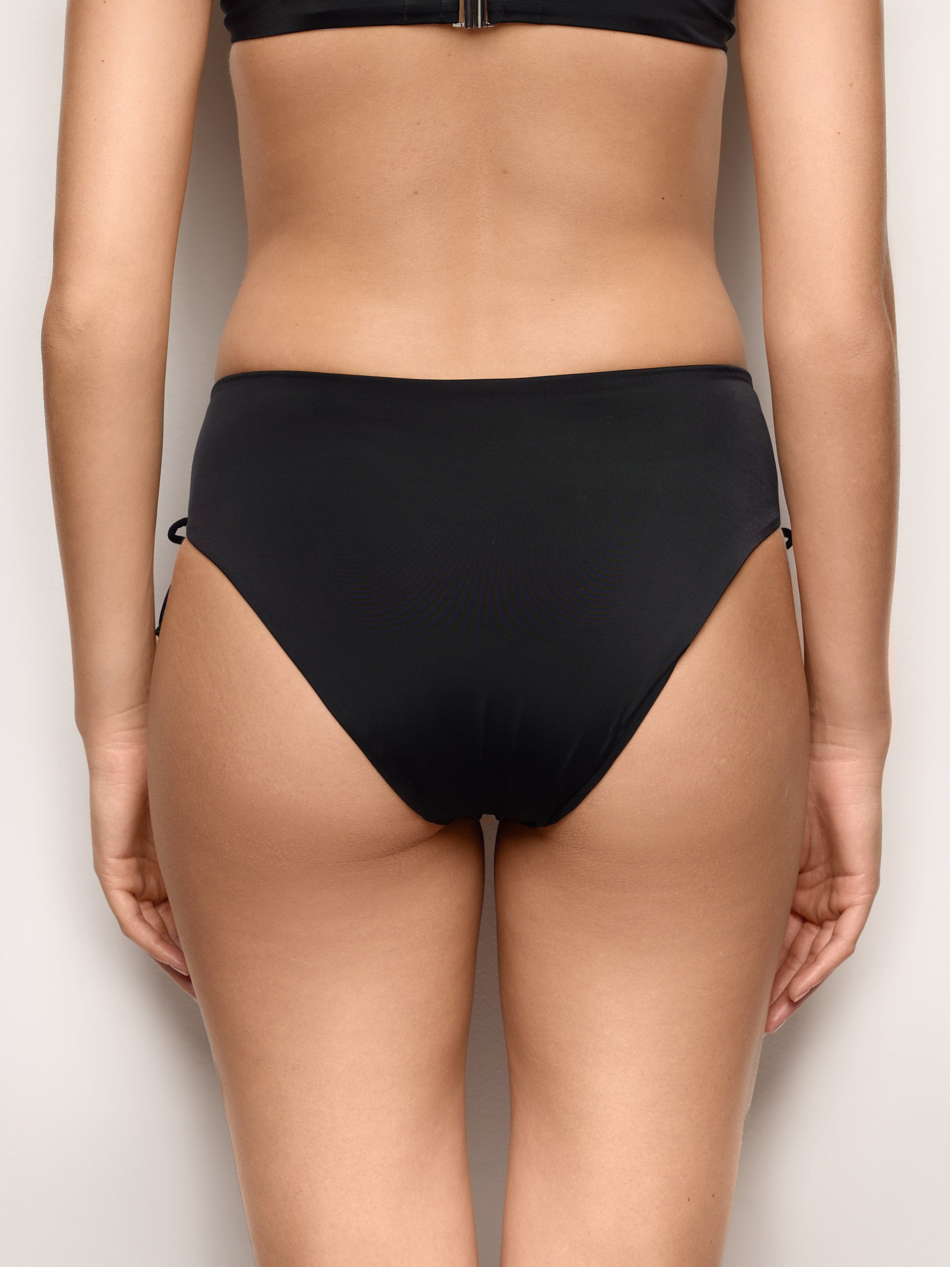 Essentials Woman High Waist Briefs