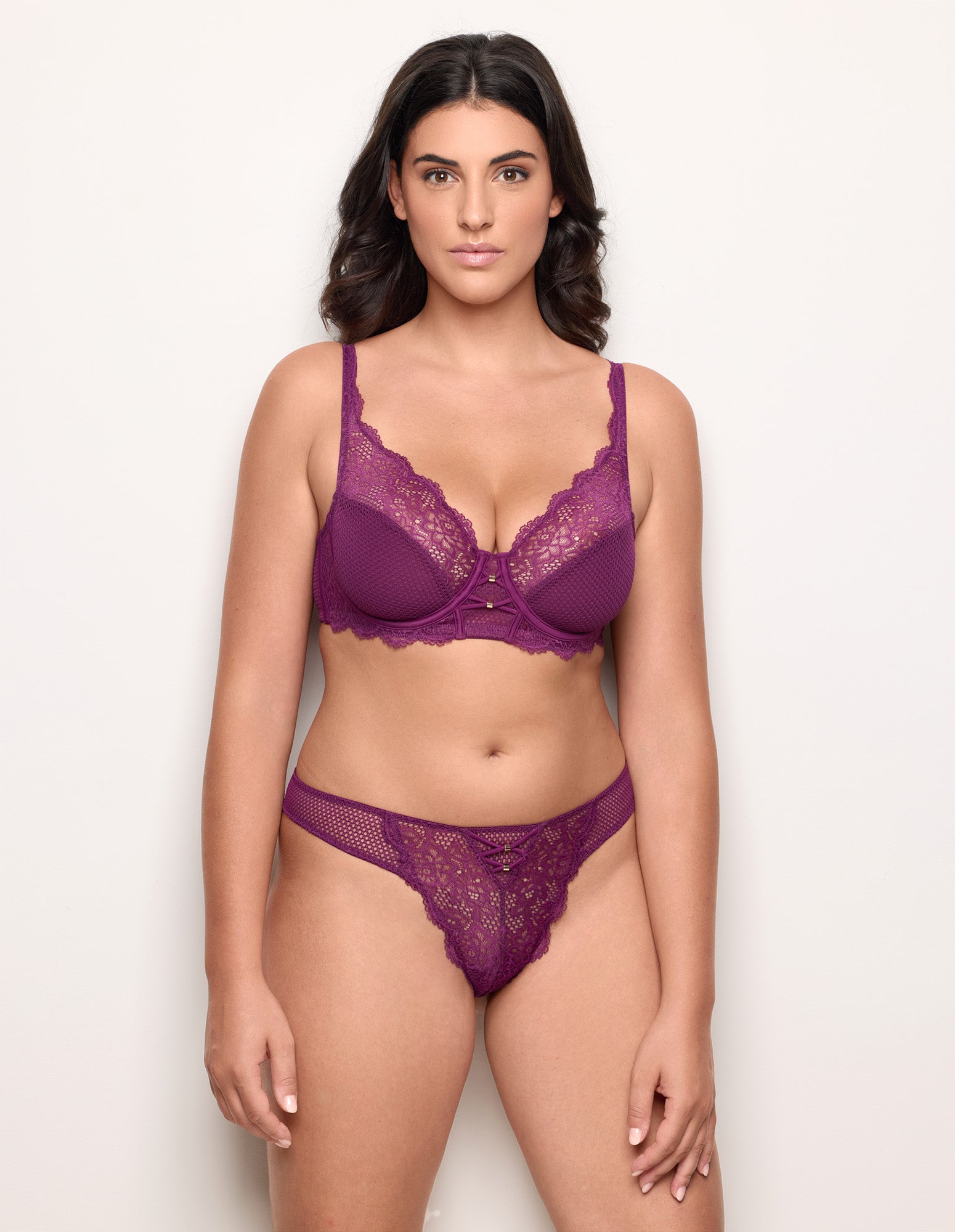 Catchy Brazilian Briefs LACE FLOUNCE + NET Woman