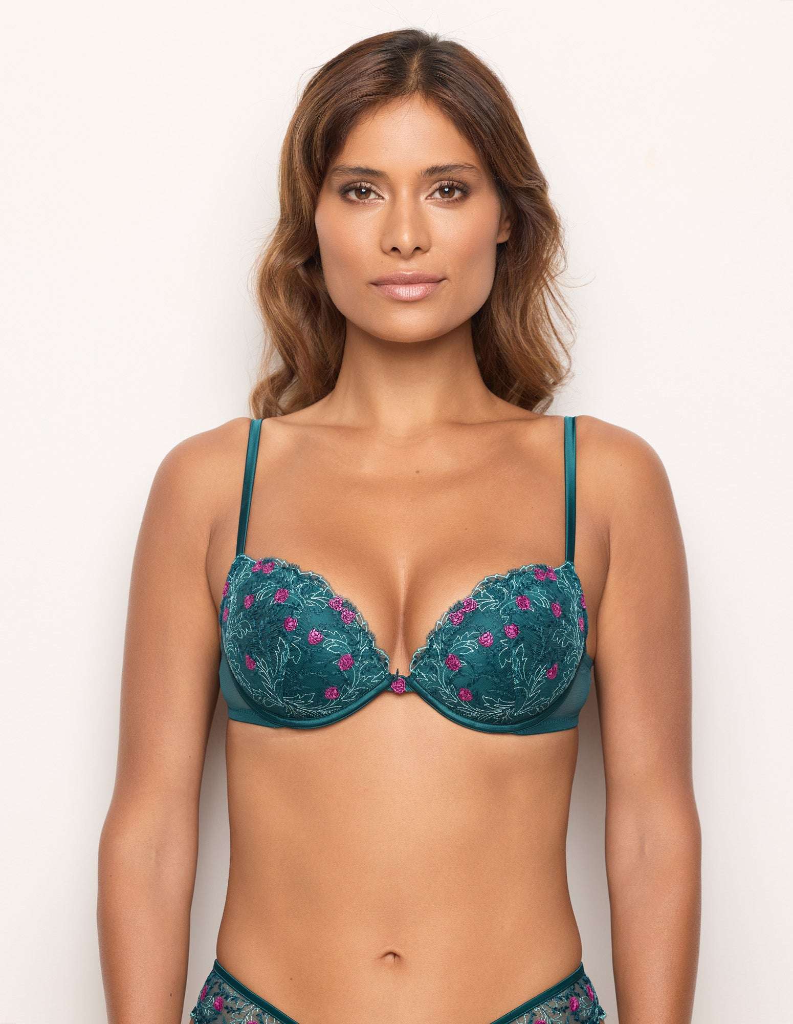 Berry Woman Push Up Bras