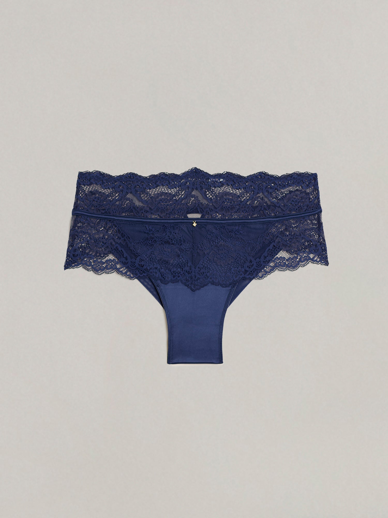 Secret Leaves Woman Panties - Yamamay Lebanon