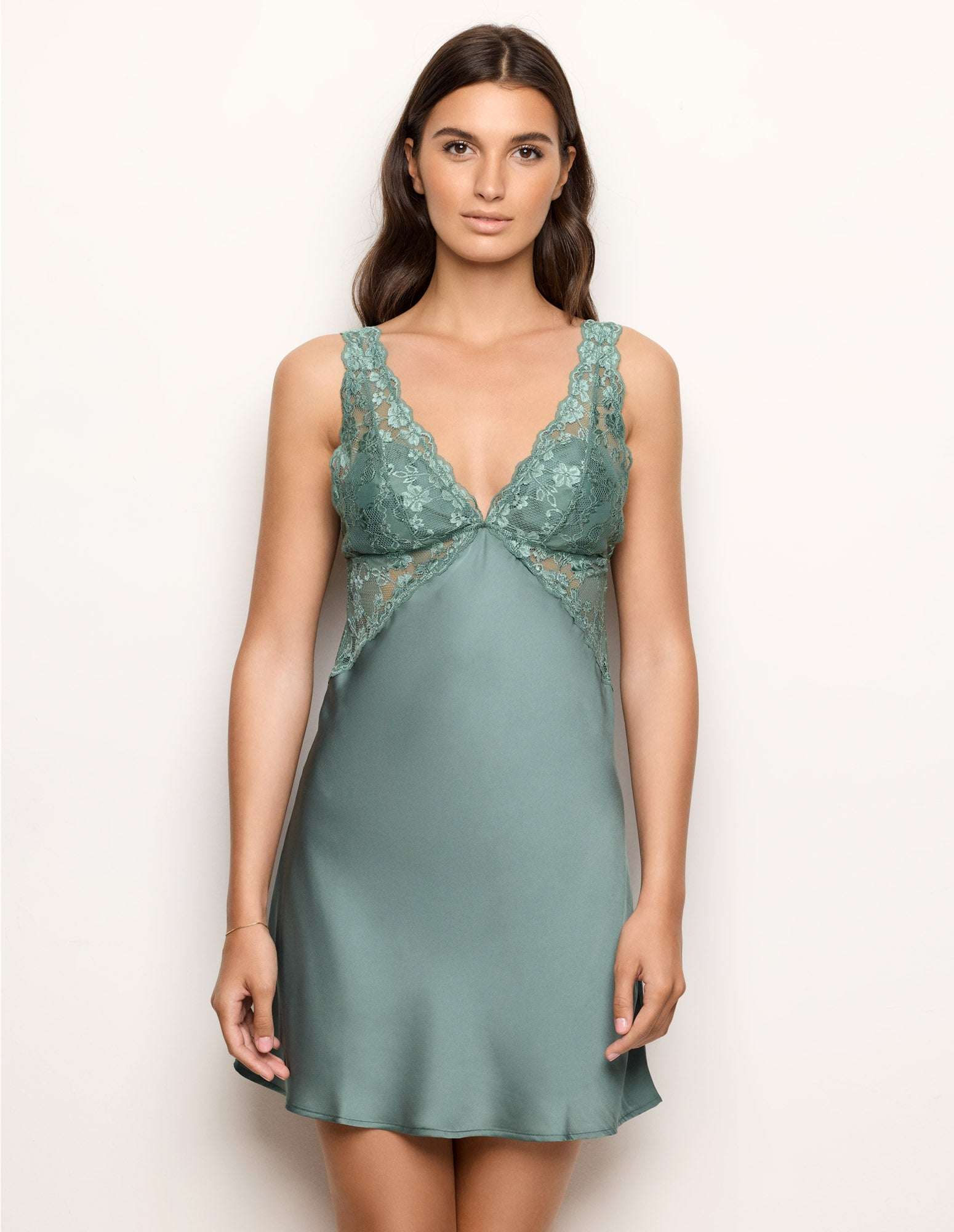 Primula Color Woman Chemise