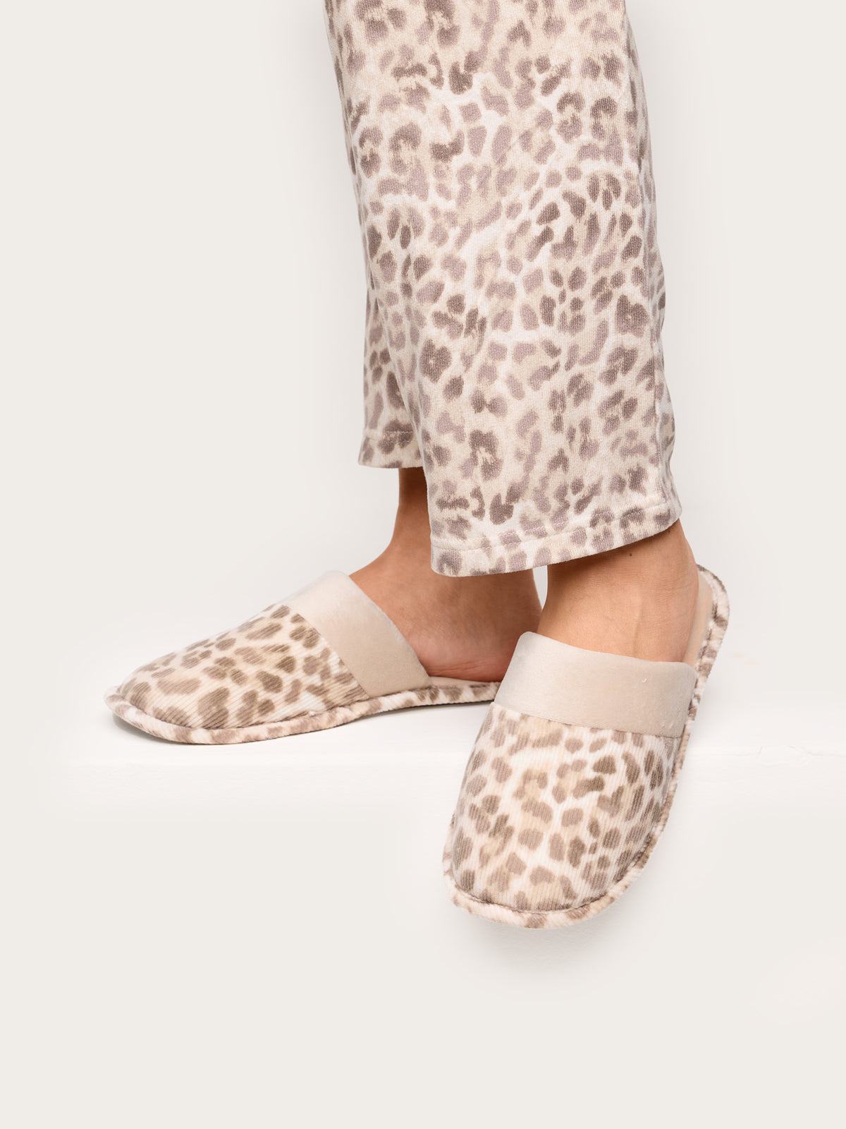 Wild Soul Woman Slippers