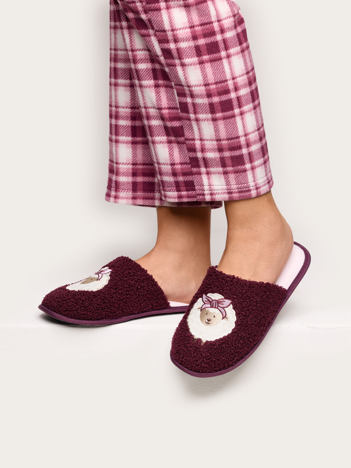 Curly And Cute Woman Slippers