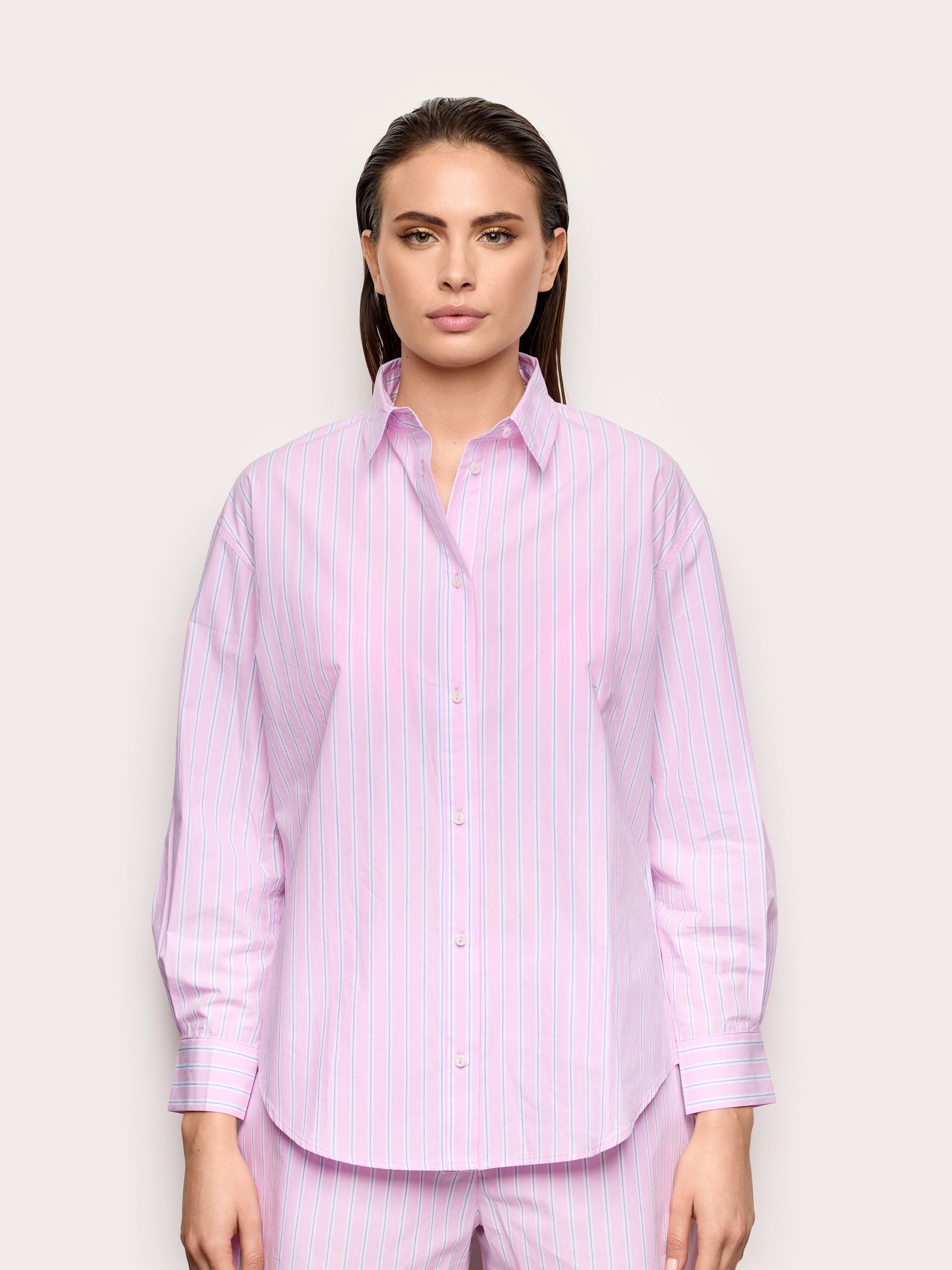 #Color_Pink