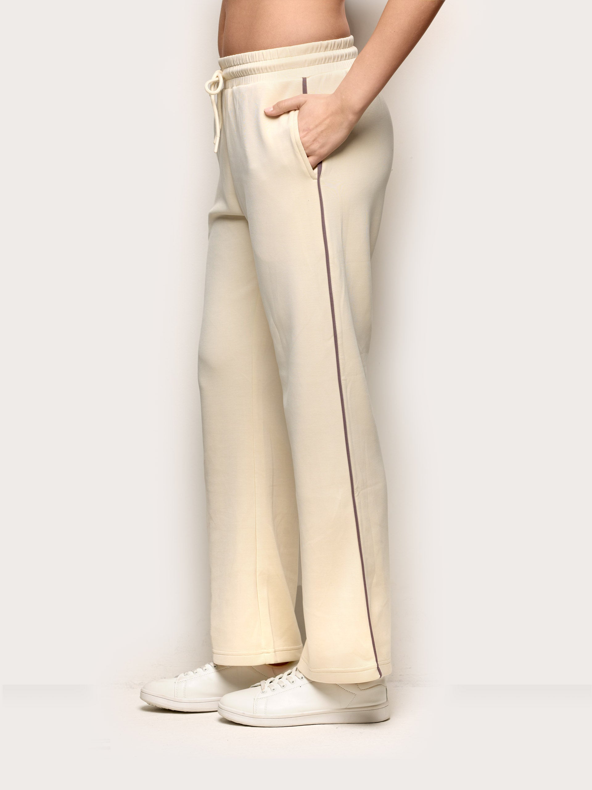 #COLOR_BEIGE