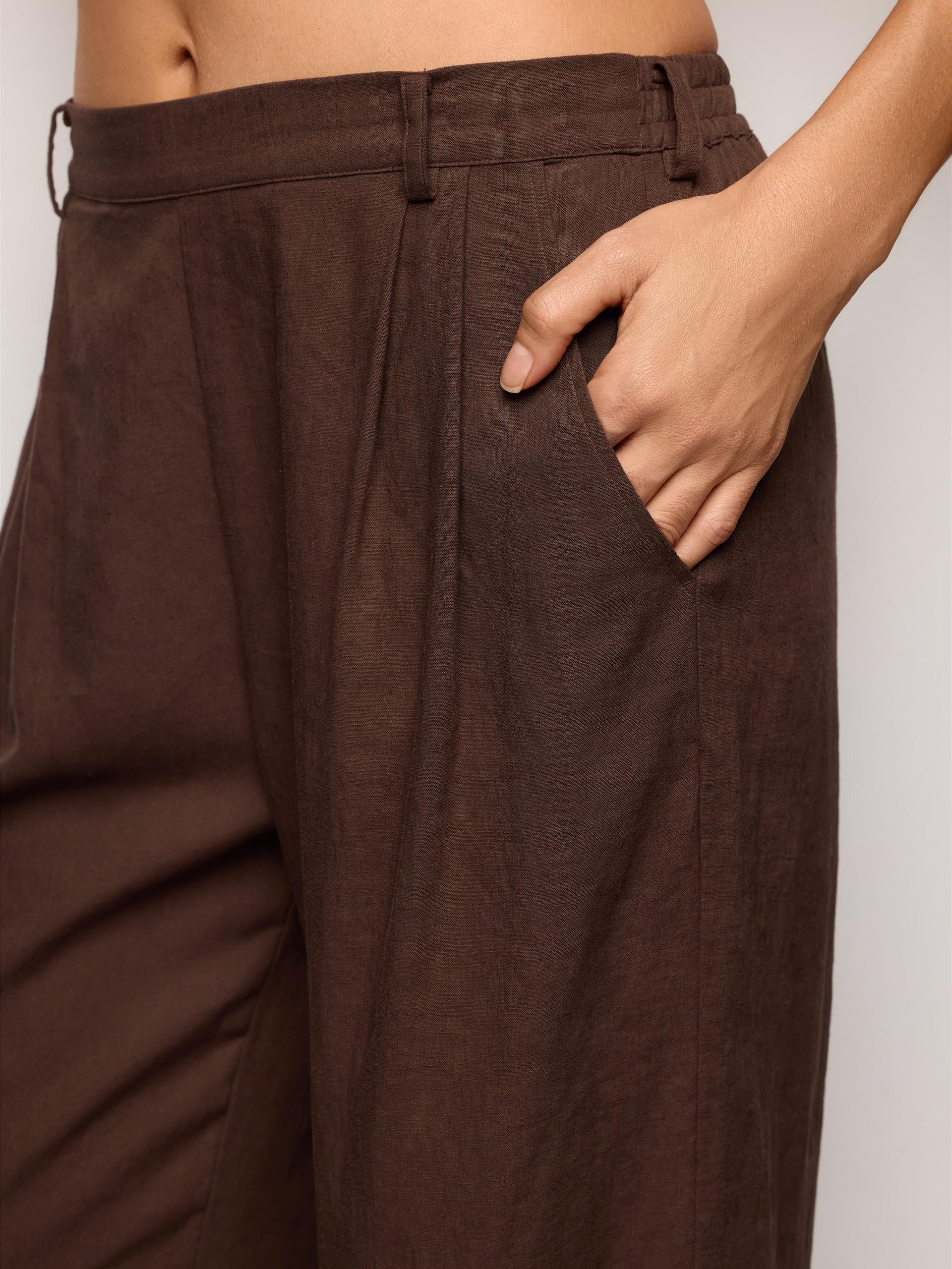 #Color_Brown