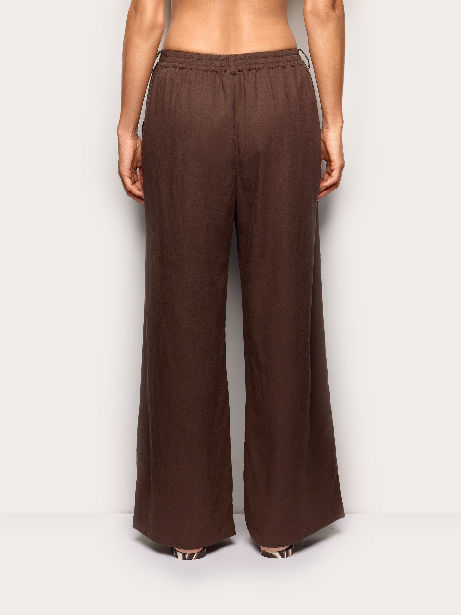 #Color_Brown