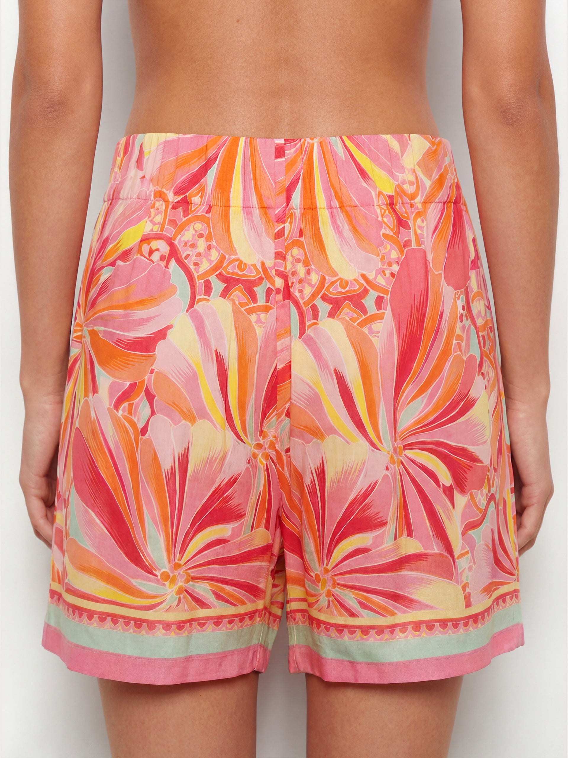 Hadria Woman Shorts