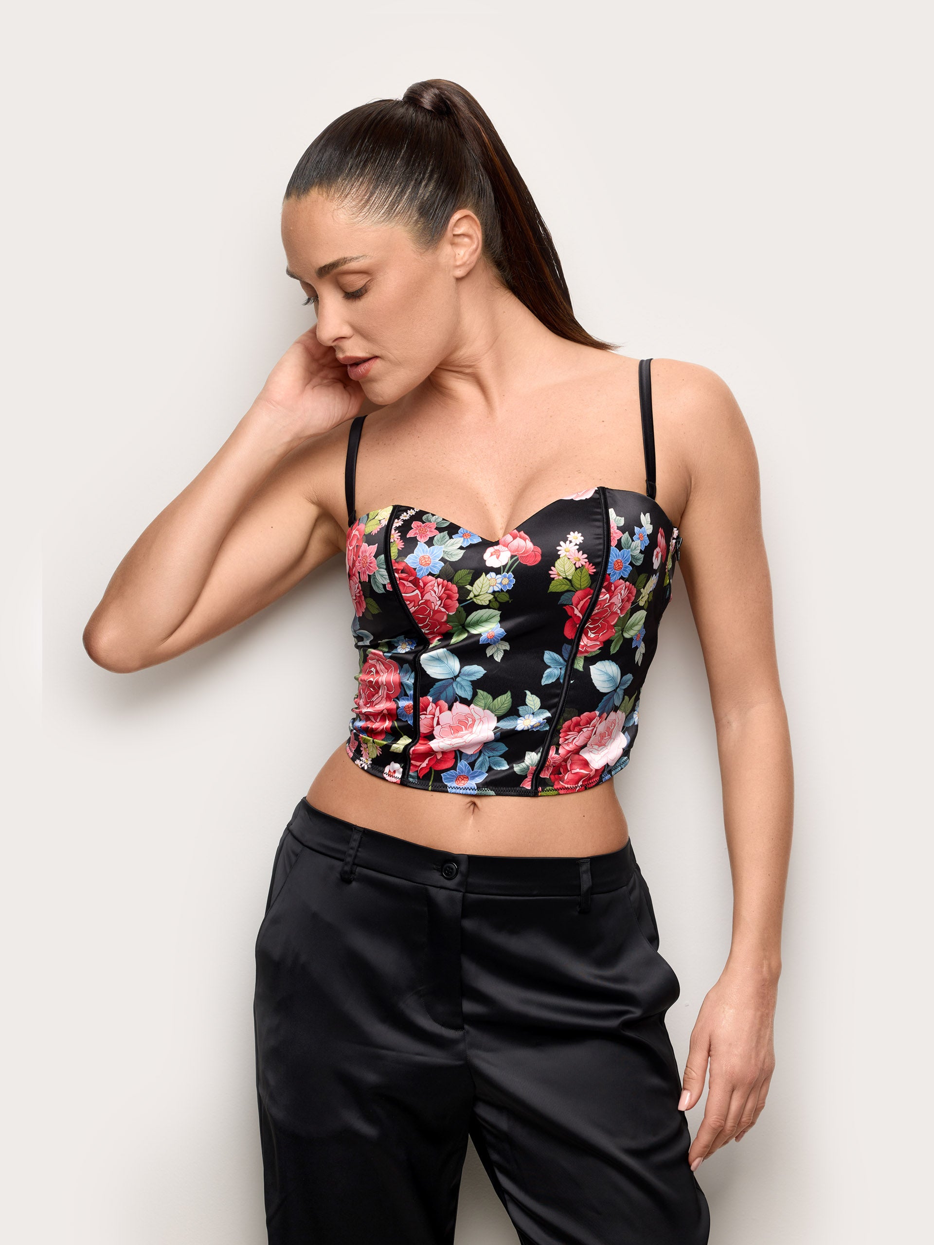 Bouquet Ii Woman Tops