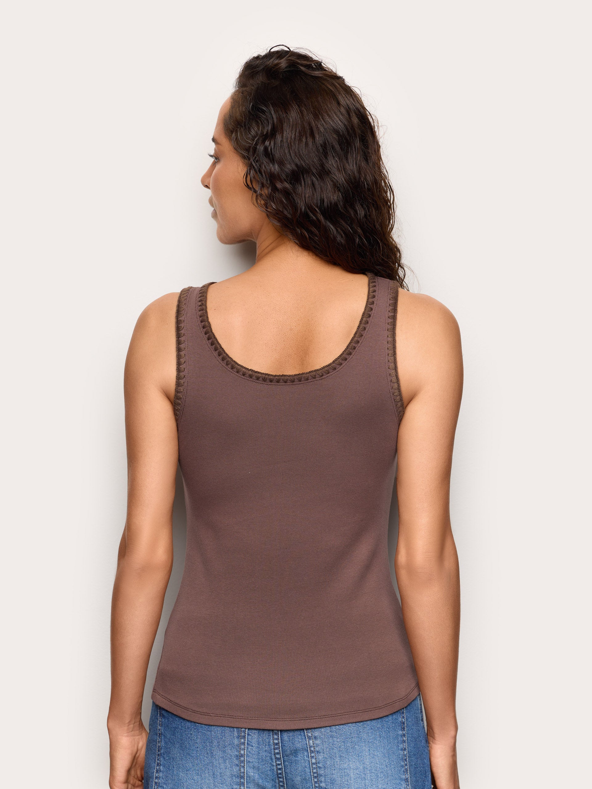 #Color_Brown