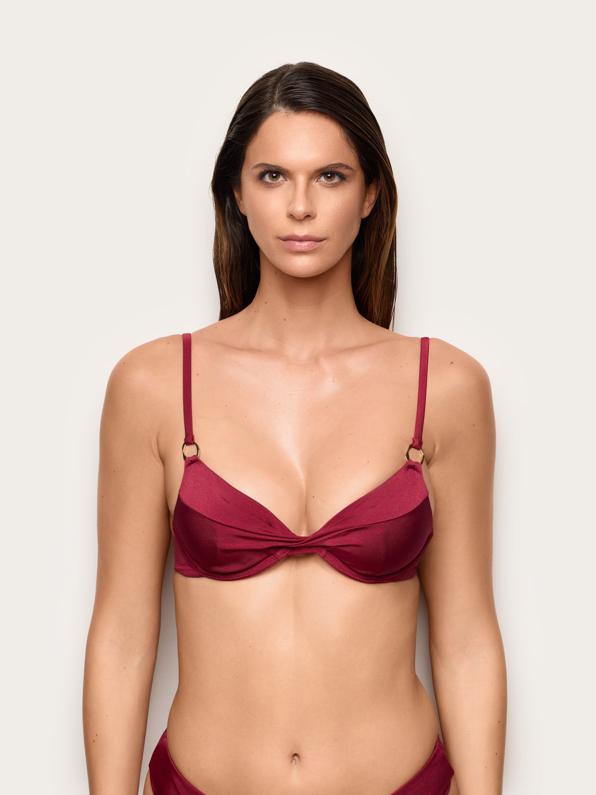 #Color_Bordeaux