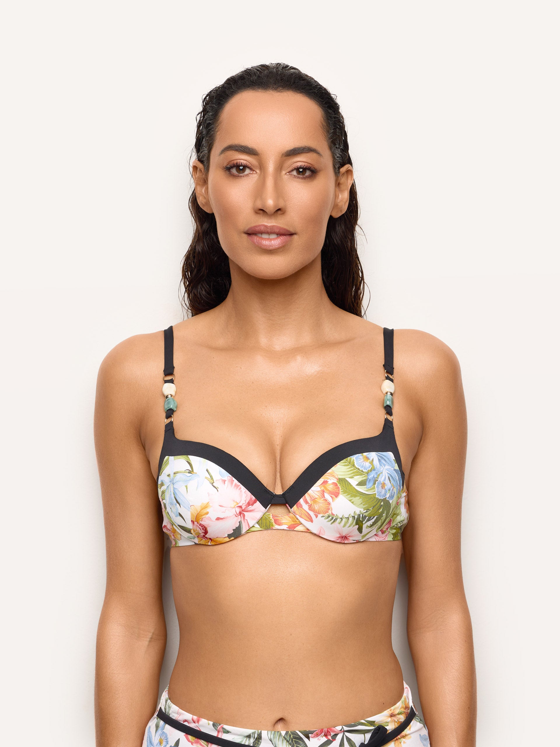 Tahiti Woman Balcony Bras