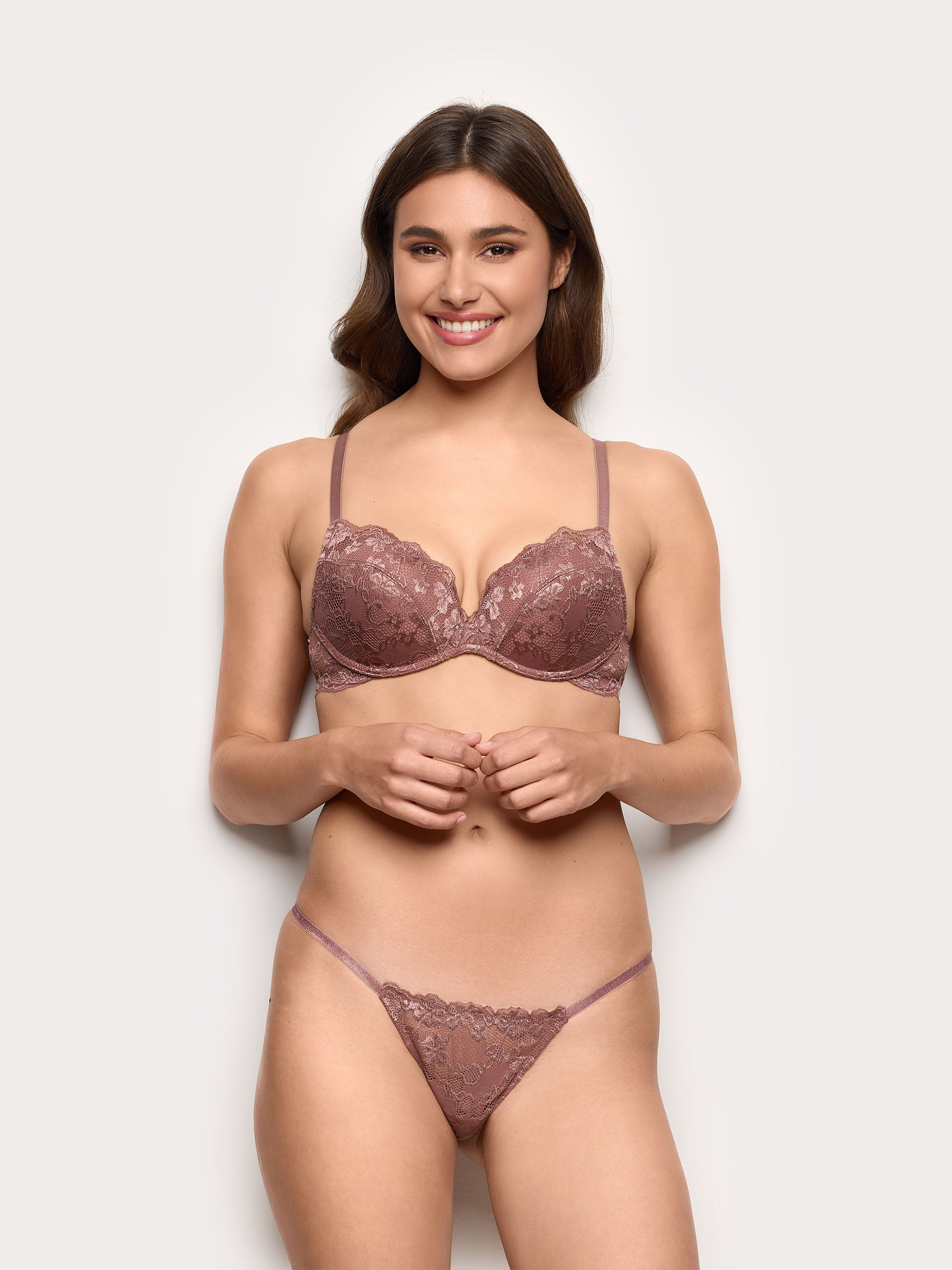Primula Color Woman Strings