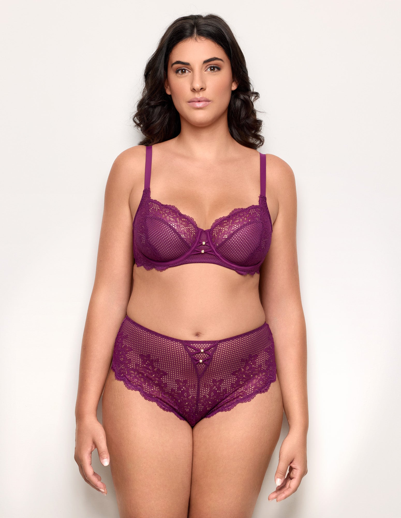 Catchy Briefs LACE FLOUNCE + NET Woman