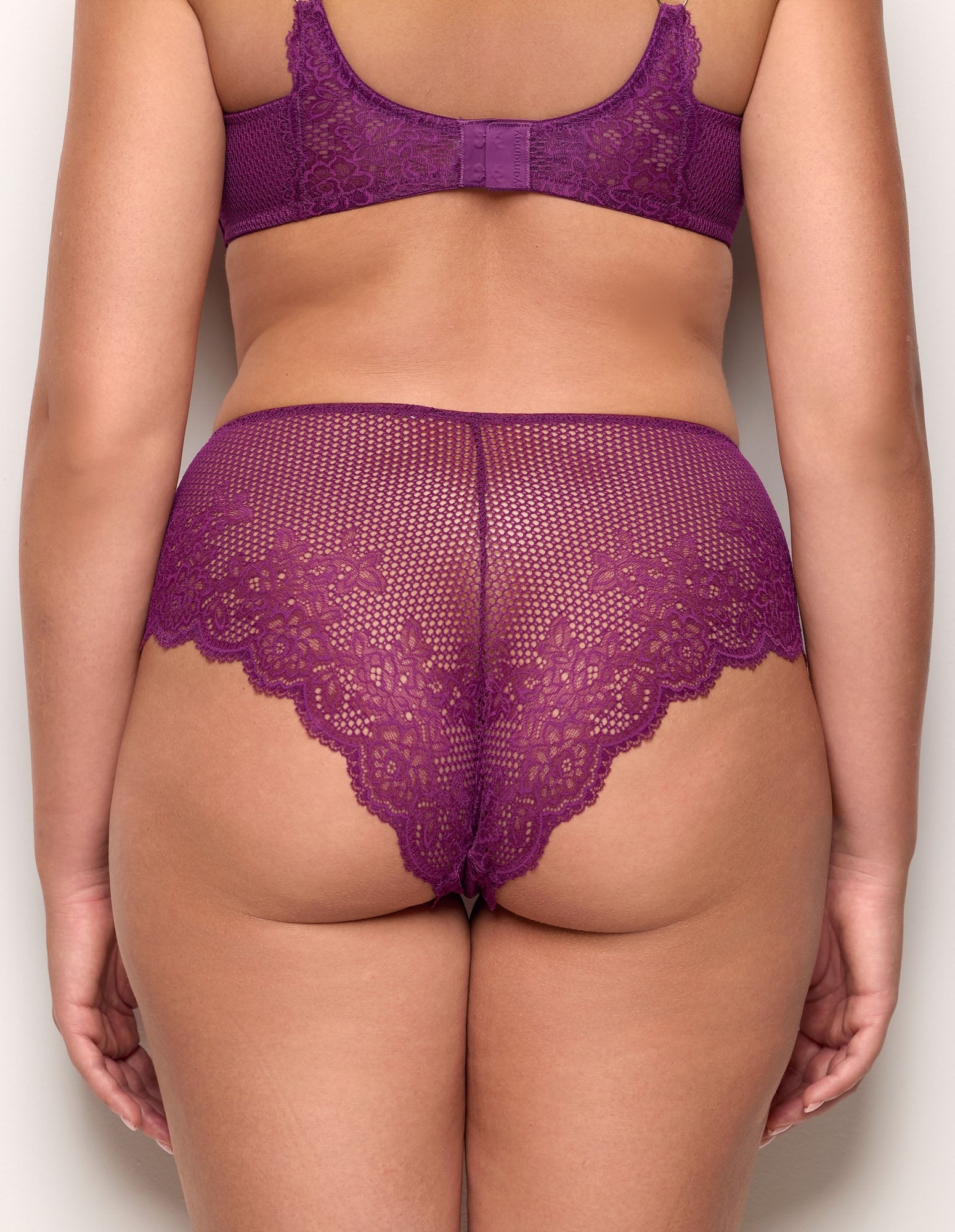 Catchy Briefs LACE FLOUNCE + NET Woman