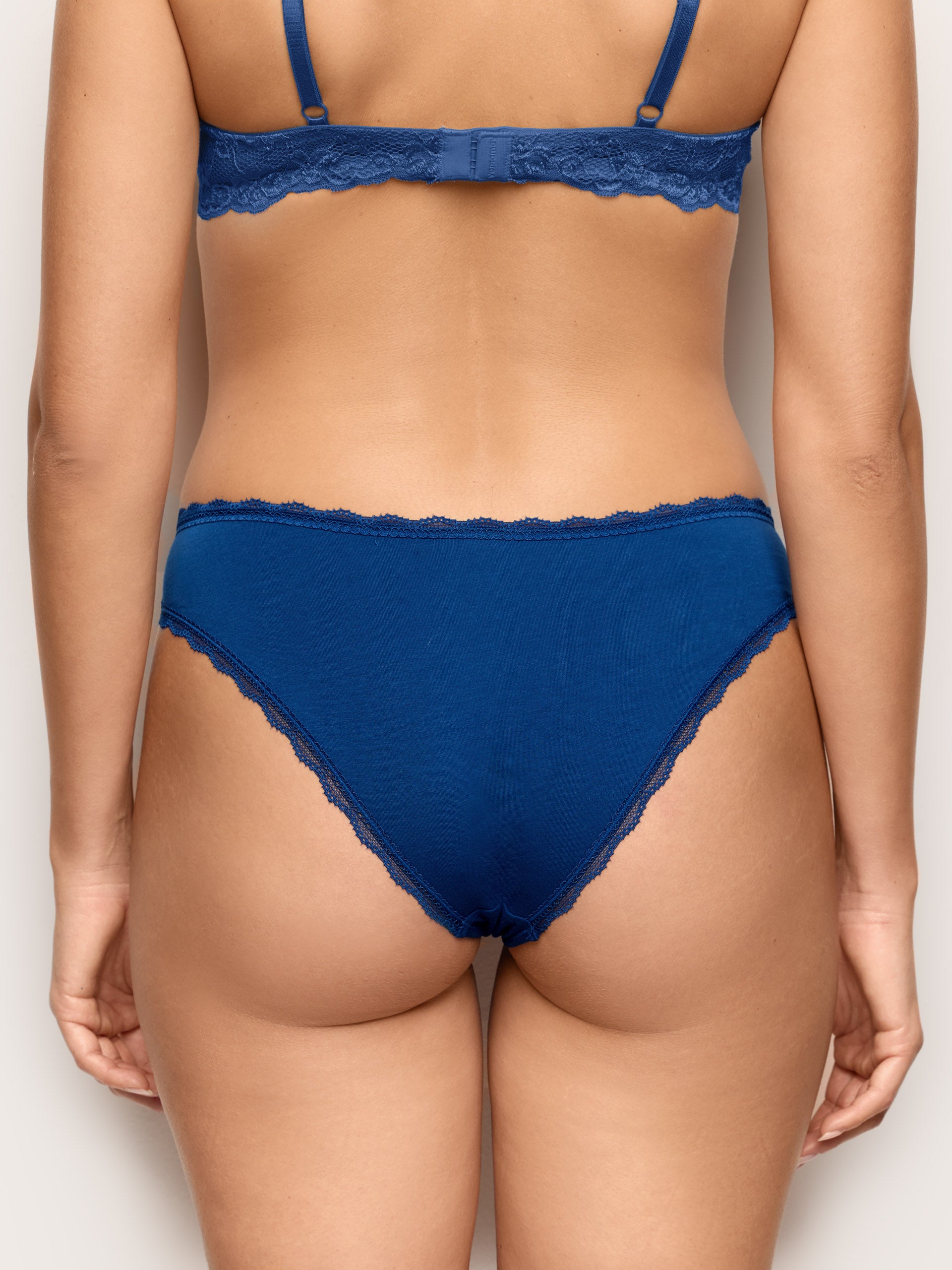 #Color_Navy