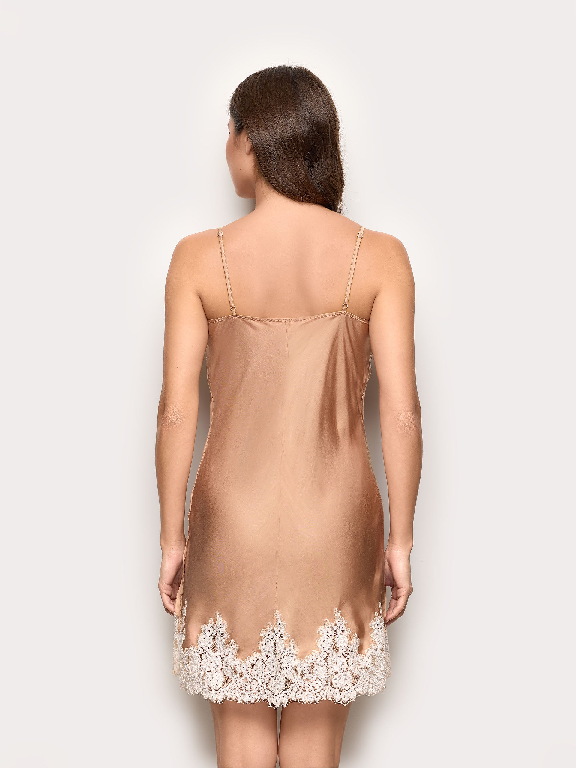 Chantilly Woman Chemise