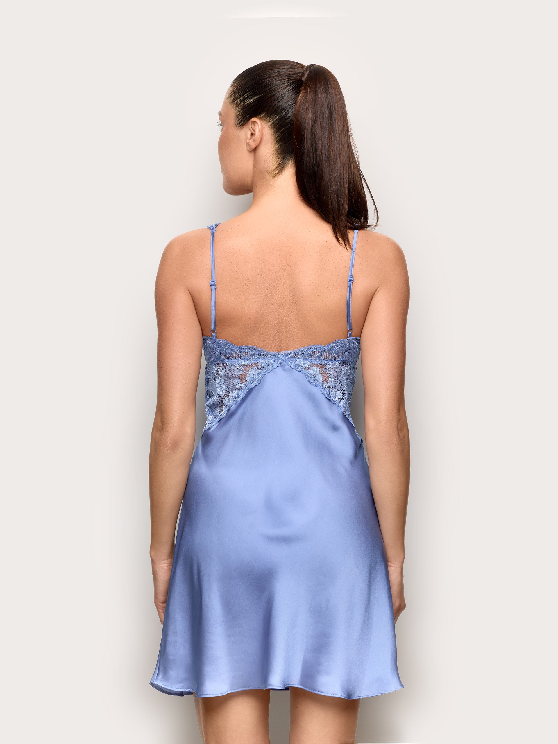 Primula Color Woman Chemise