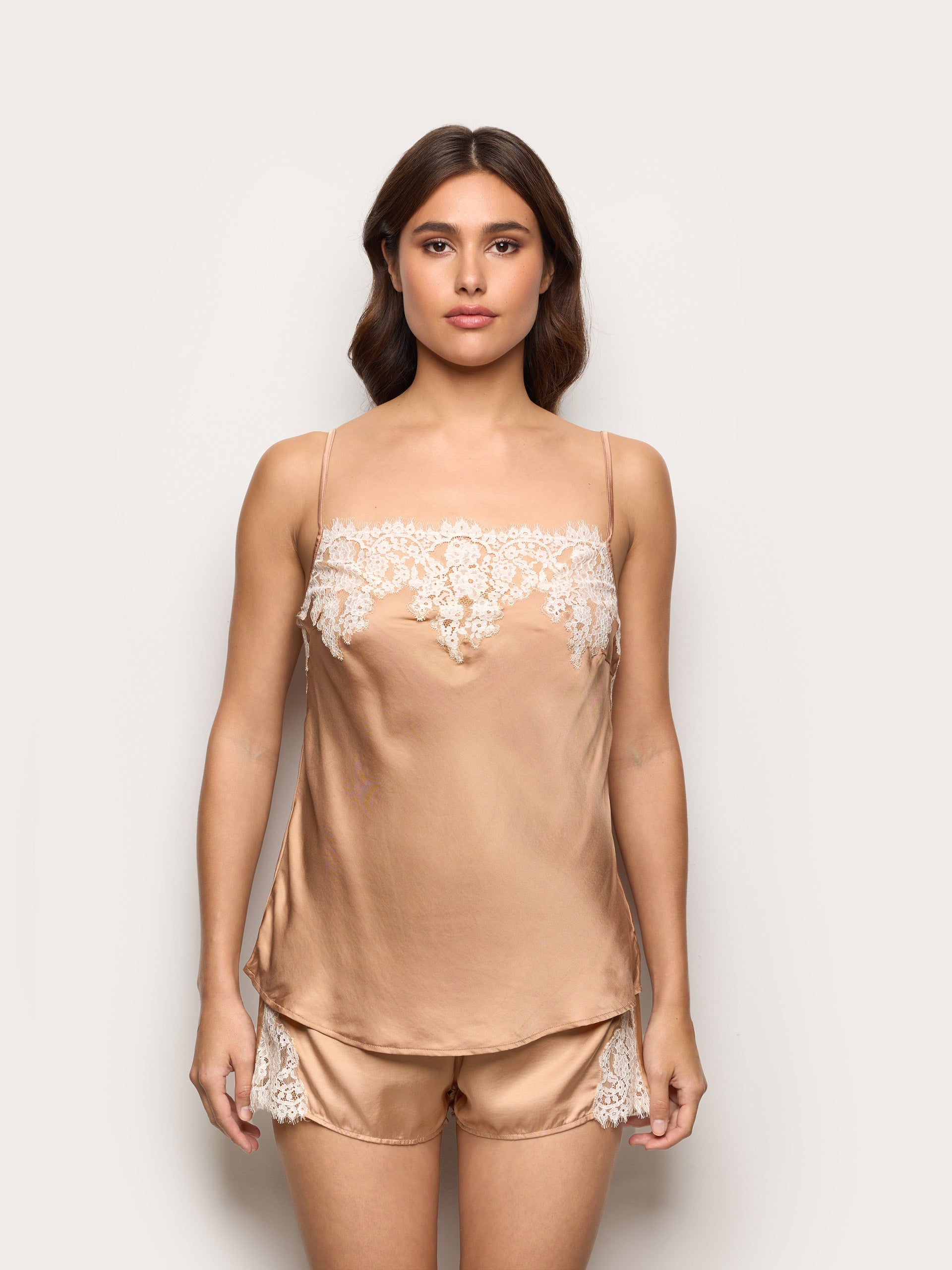 Chantilly Woman Set