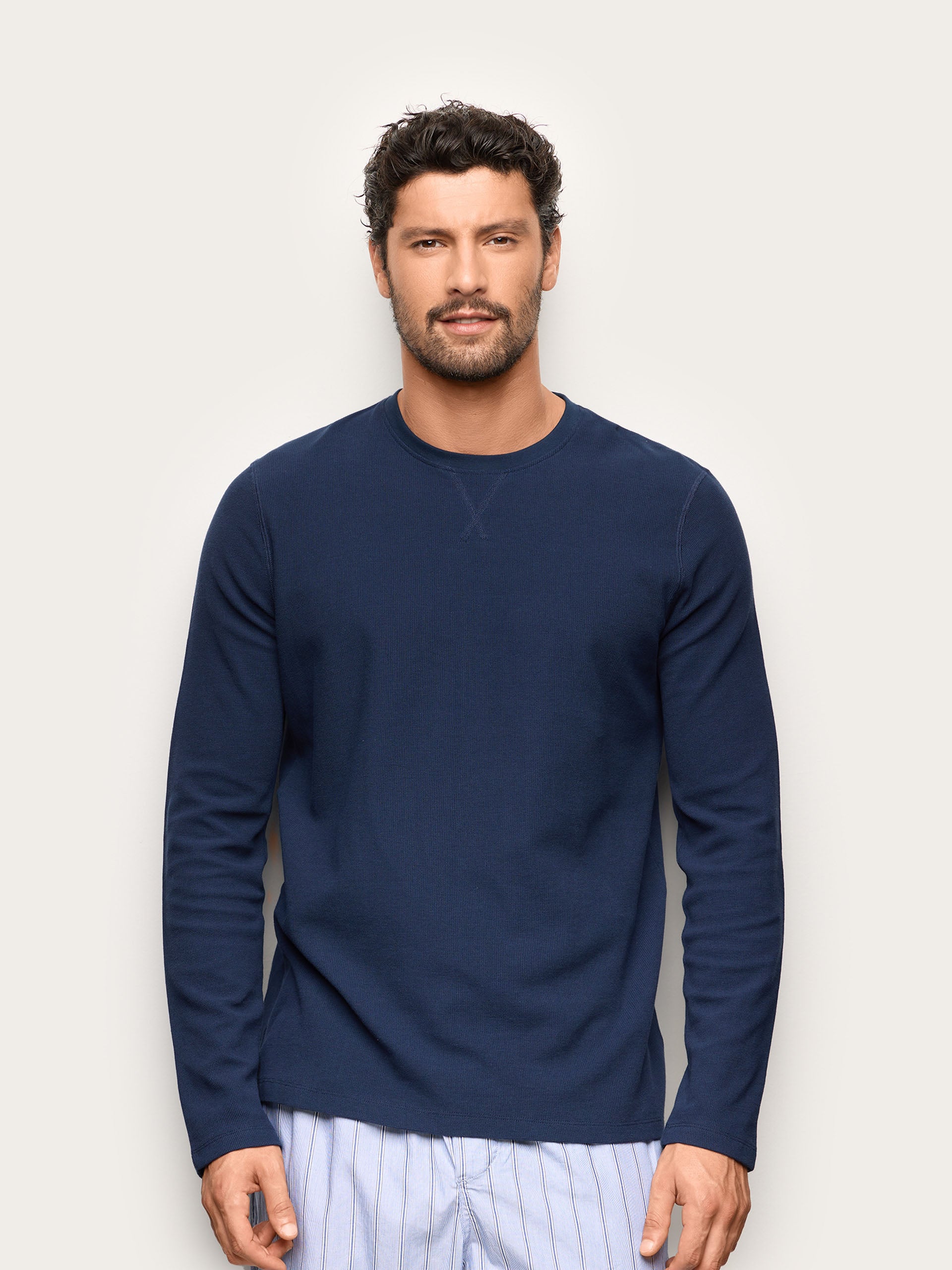 #Color_Navy