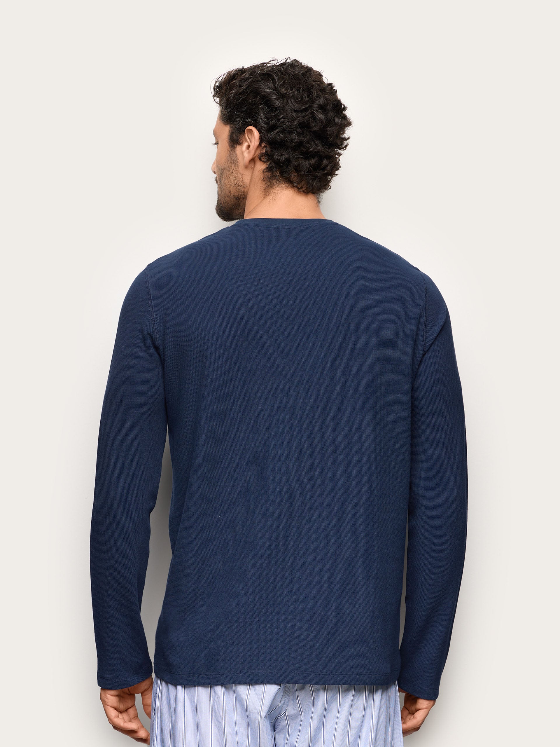 #Color_Navy